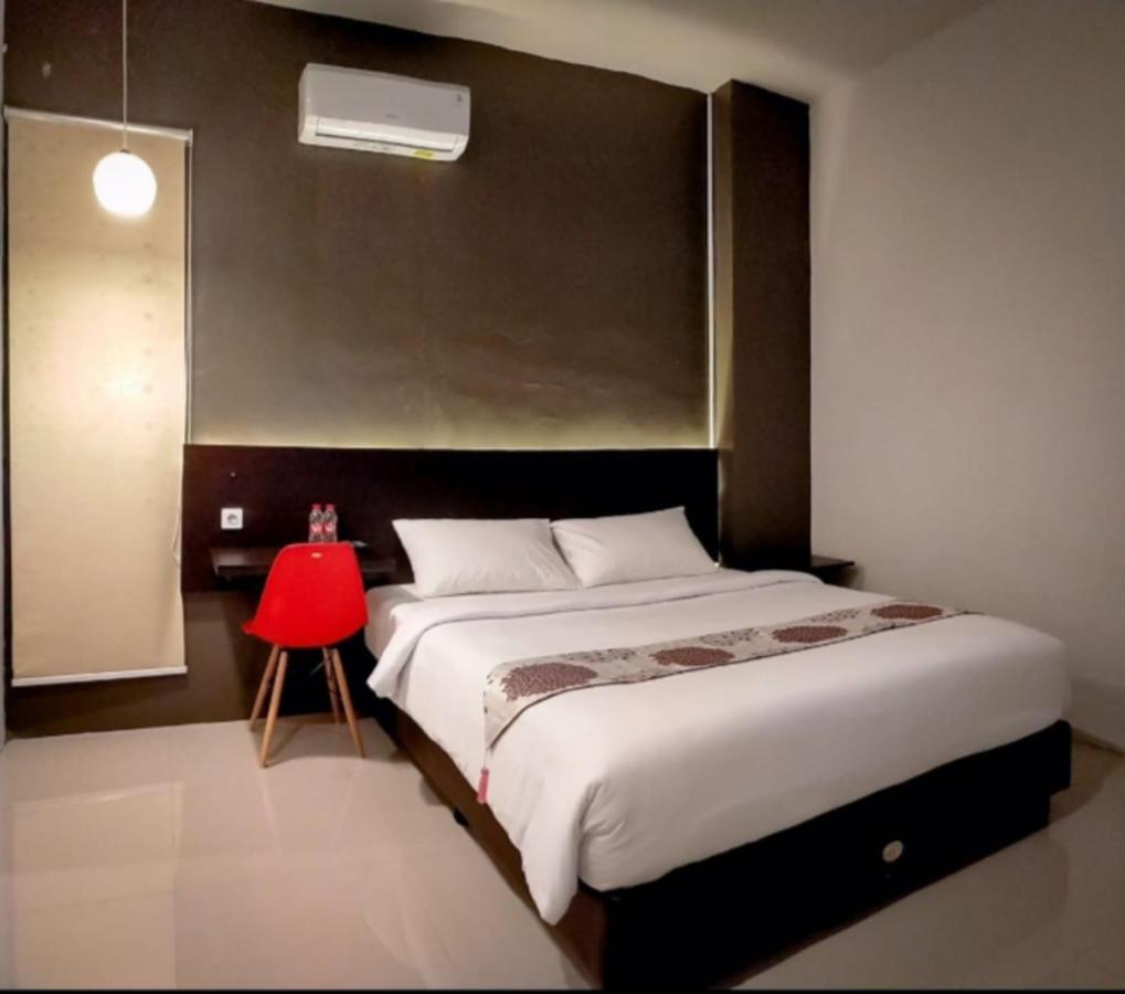 Готель Cendana Coliving Solo Baru Екстер'єр фото